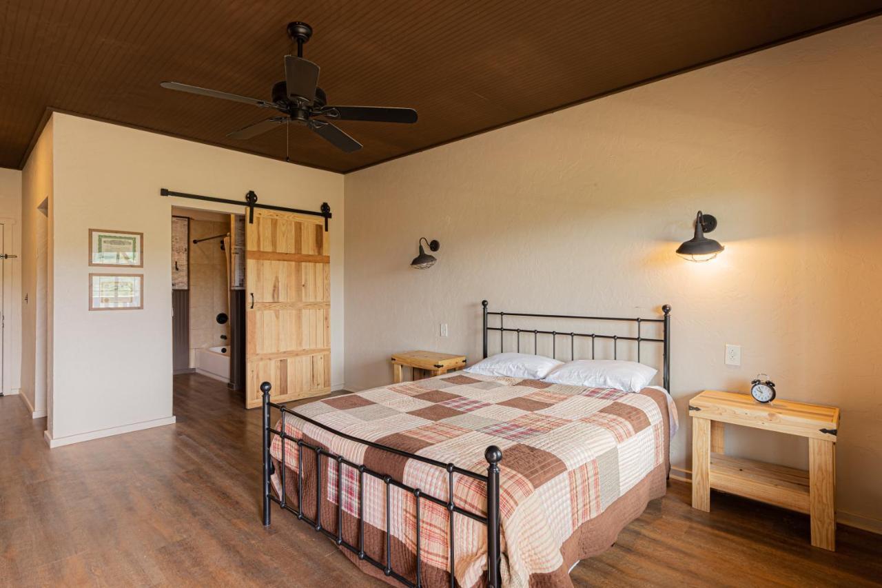-Pet Friendly- Miners Cabin #6 - King Bed With Private Balcony Tombstone Exteriör bild