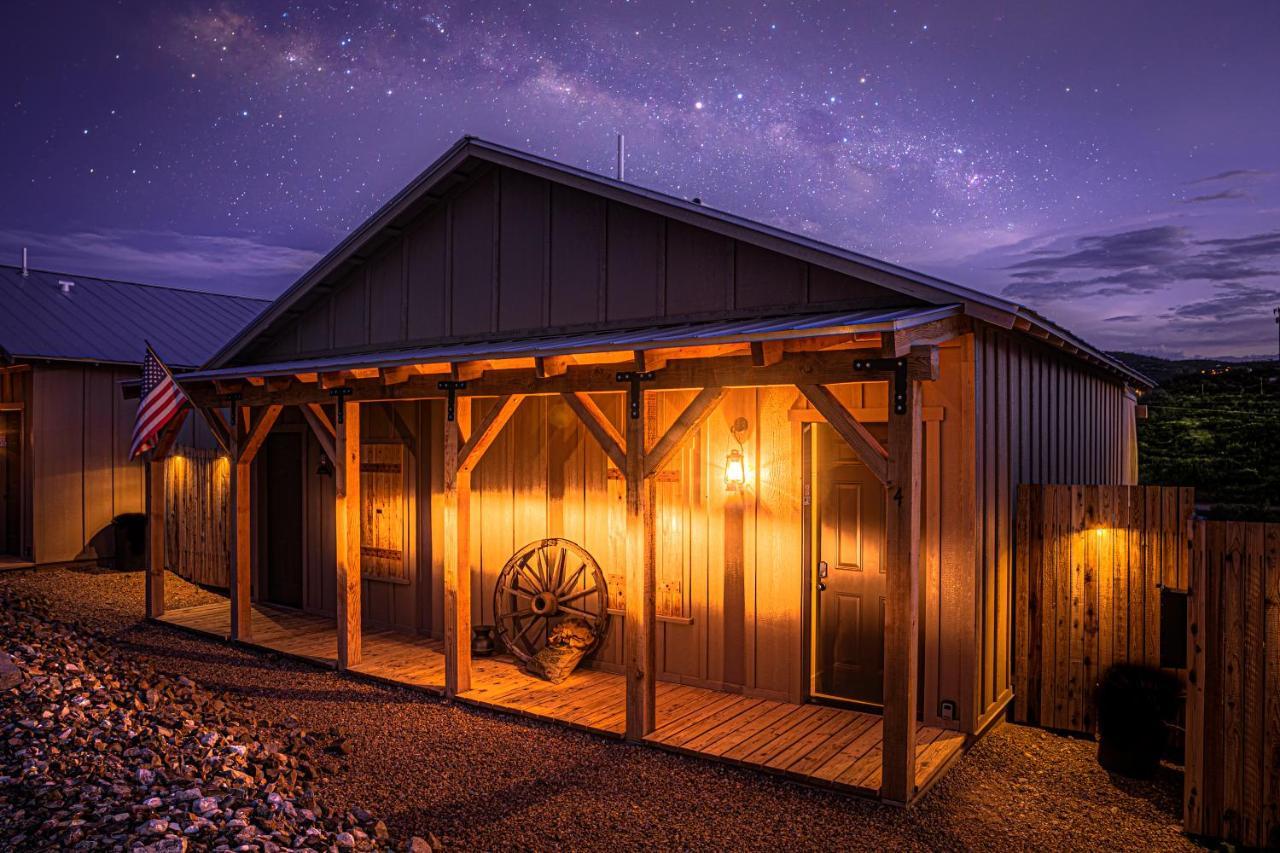 -Pet Friendly- Miners Cabin #6 - King Bed With Private Balcony Tombstone Exteriör bild